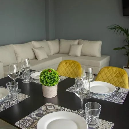 Wave Beachfront 3*