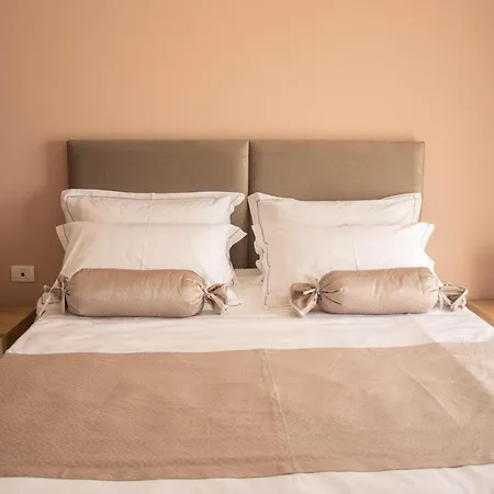 Hotel apartamentowy Wave Beachfront 3*