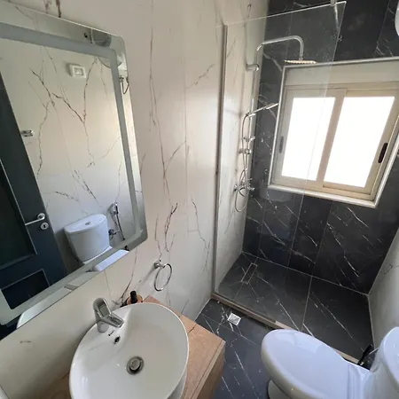 Apart Otel Wave Beachfront Dıraç