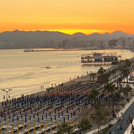 Wave Beachfront Apartmanhotel Durrës