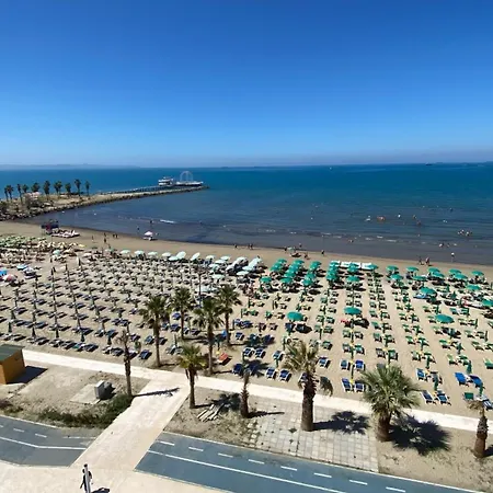 Wave Beachfront Apart Otel Dıraç