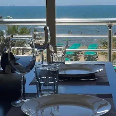 Apartmanhotel Wave Beachfront Durrës