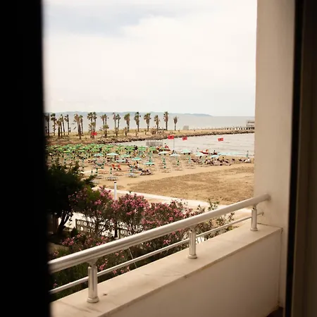 Apartmanhotel Wave Beachfront