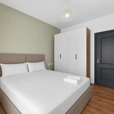Wave Beachfront Apartmanhotel 3*