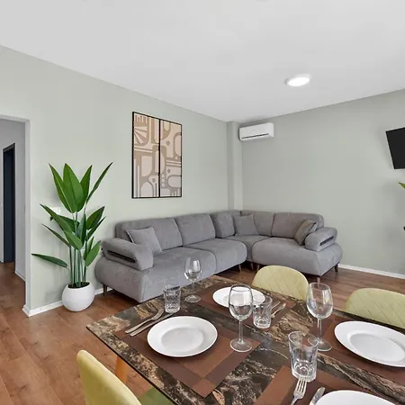 Wave Beachfront 3*