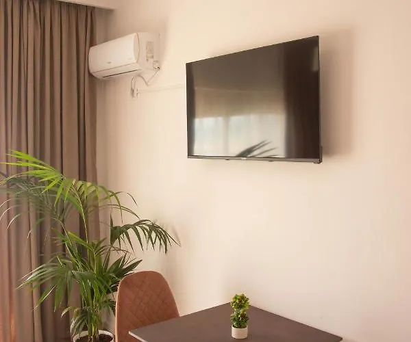 Wave Beachfront 3* Durrës