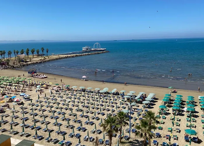 Wave Beachfront Durrës