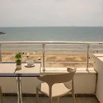 Wave Beachfront 3* Durrës