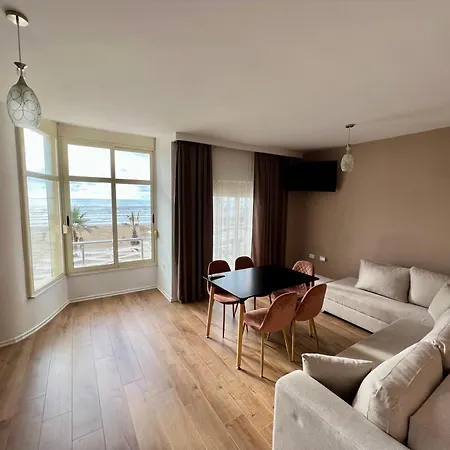 Wave Beachfront 3*