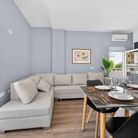 Wave Beachfront 3*