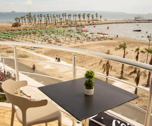 Wave Beachfront 3* Durres